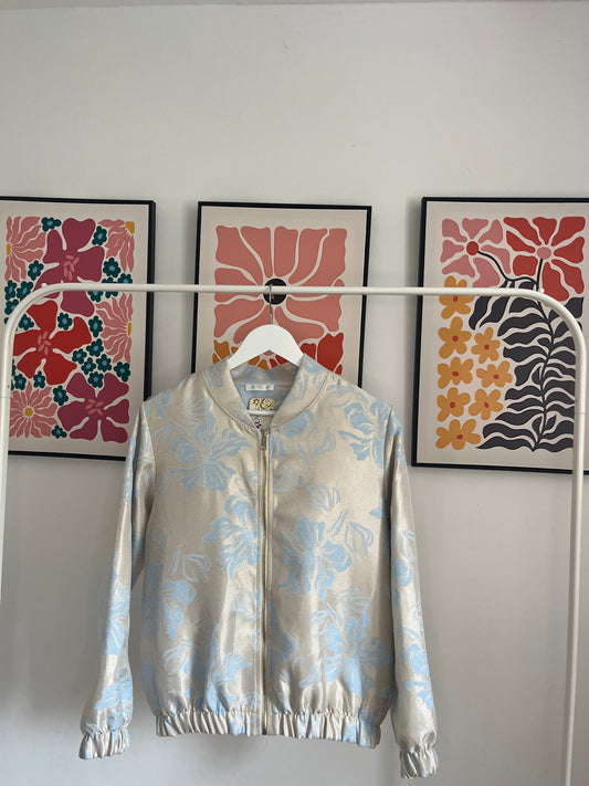 Jasje met blauw